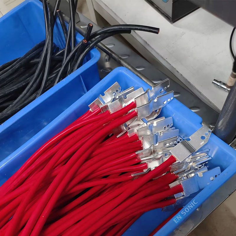 充电桩汽车高压线束铜铝端子超声波焊接机 (3).jpg