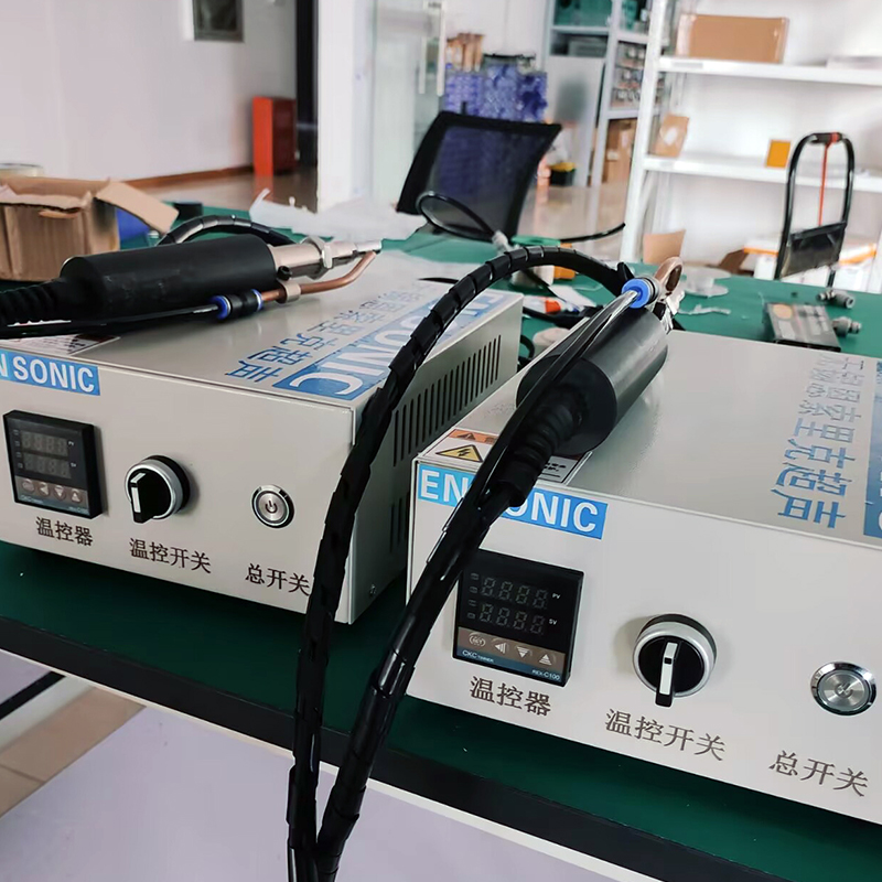 塑料接插件壳体配件手持热铆点焊机 (3).jpg