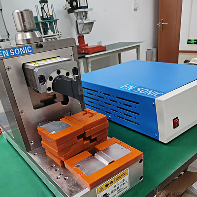 CCS储能动力电池铜铝排超声波金属点焊机