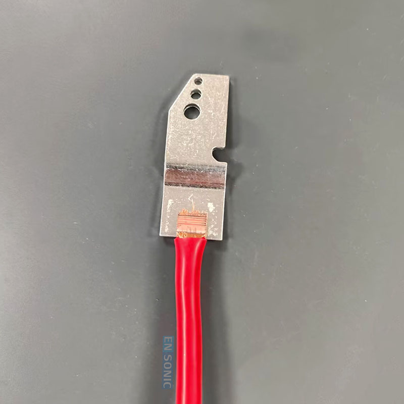 充电桩汽车高压线束铜铝端子超声波焊接机 (2).jpg